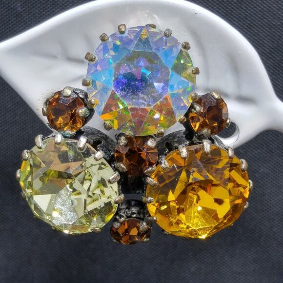 Karu Arke 1950s Austrian Rhinestone Earrings Topaz Aurora Borealis Vintage - Picture 2 of 10